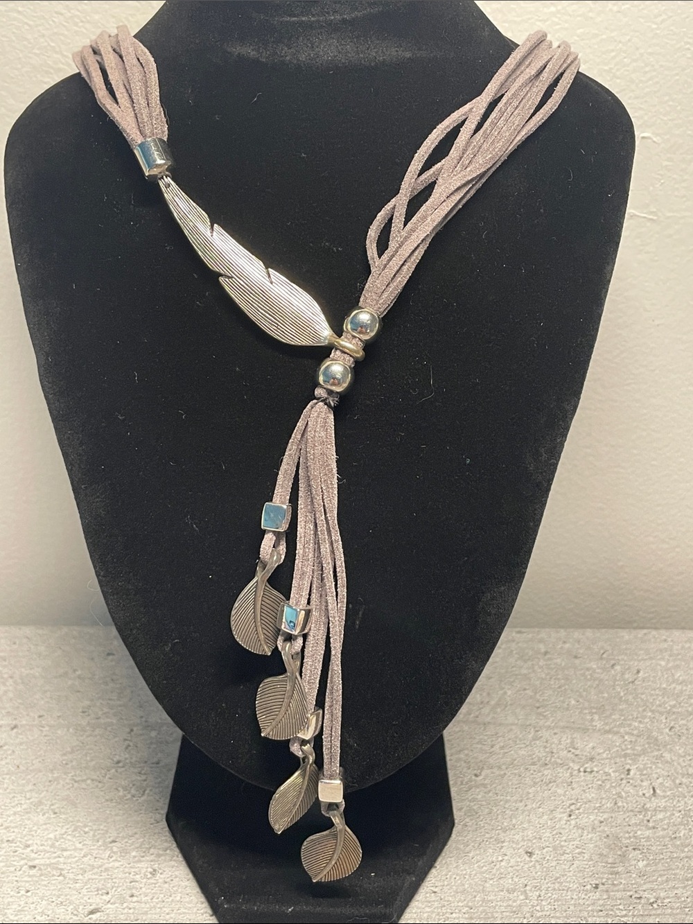 Boho Suede Leaf Tassel Necklace - Taupe